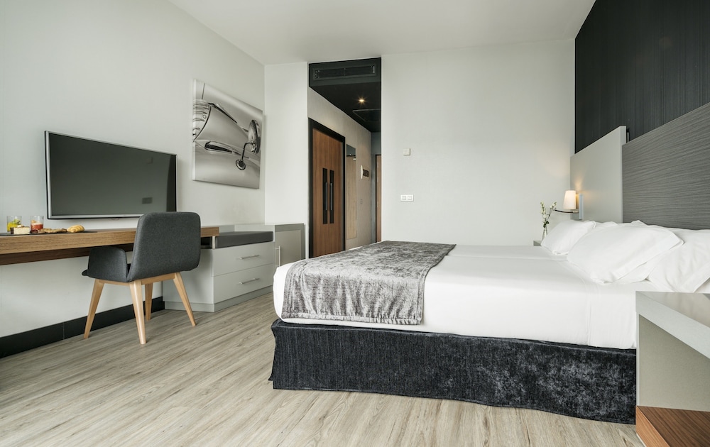 ROOM, DOUBLE BED, PET FRIENDLY