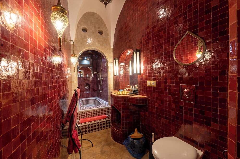 Riad Lorsya 44/46