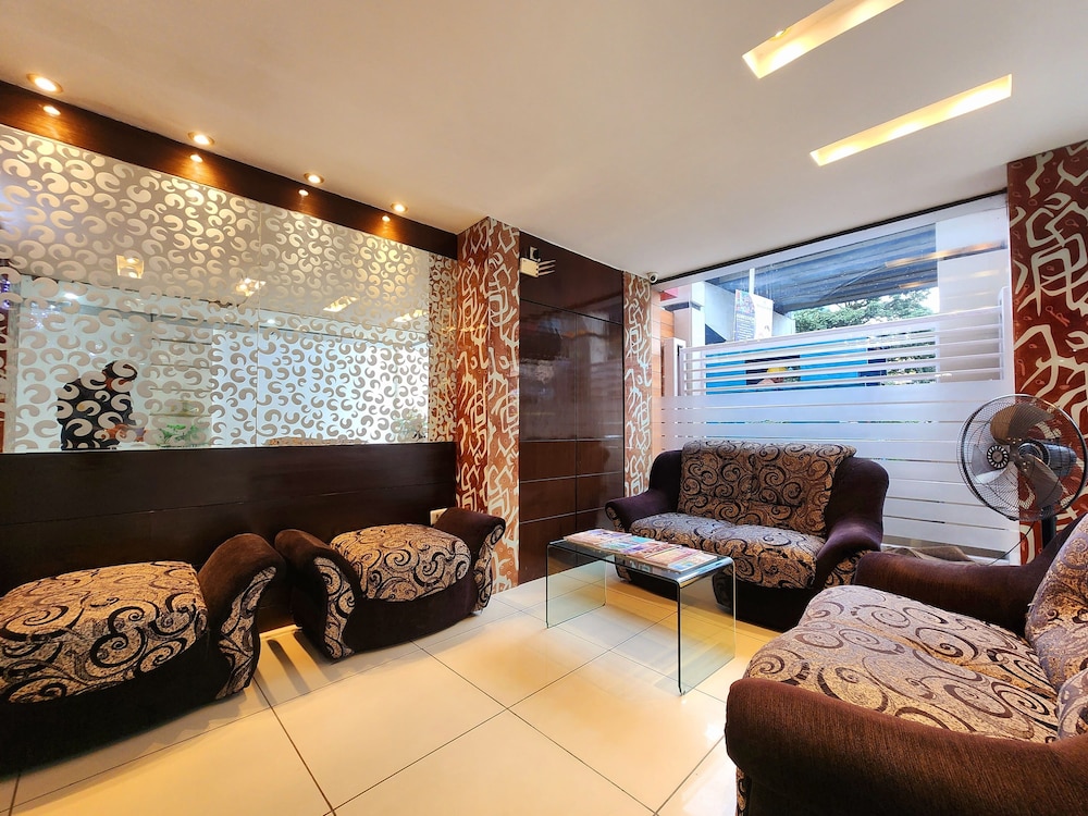 Hotel Lee International 36/47