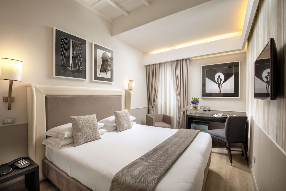Condotti Palace 26/63