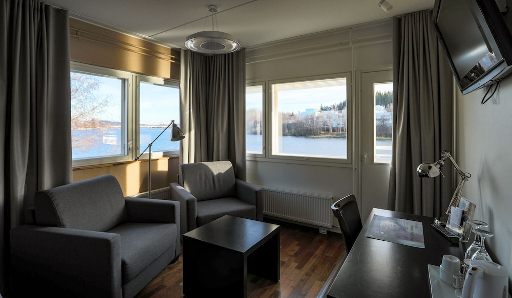 Finlandia Hotel Alba 28/48