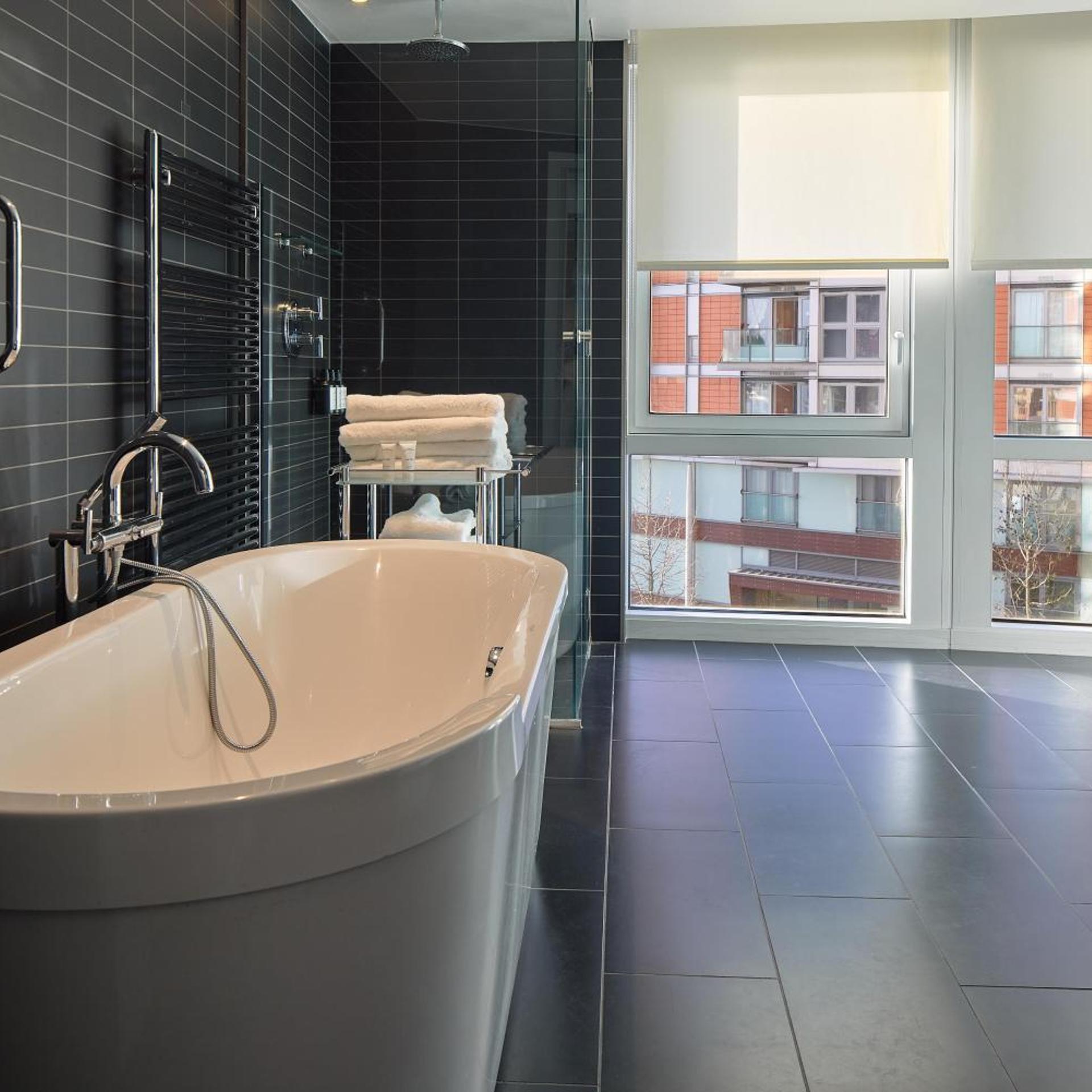 غرفة بريميوم بإطلالة على النهر، Radisson Blu Hotel, London Canary Wharf East 7/8