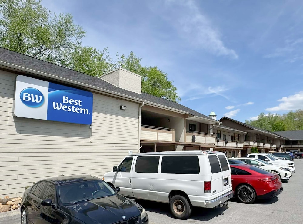 Best Western Johnson's Inn Downtown Gatlinburg 55/62