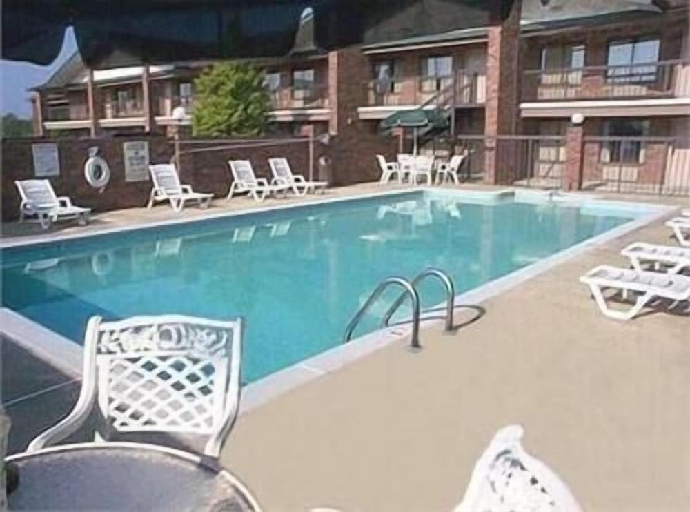 Days Inn by Wyndham Clanton, AL 7/40