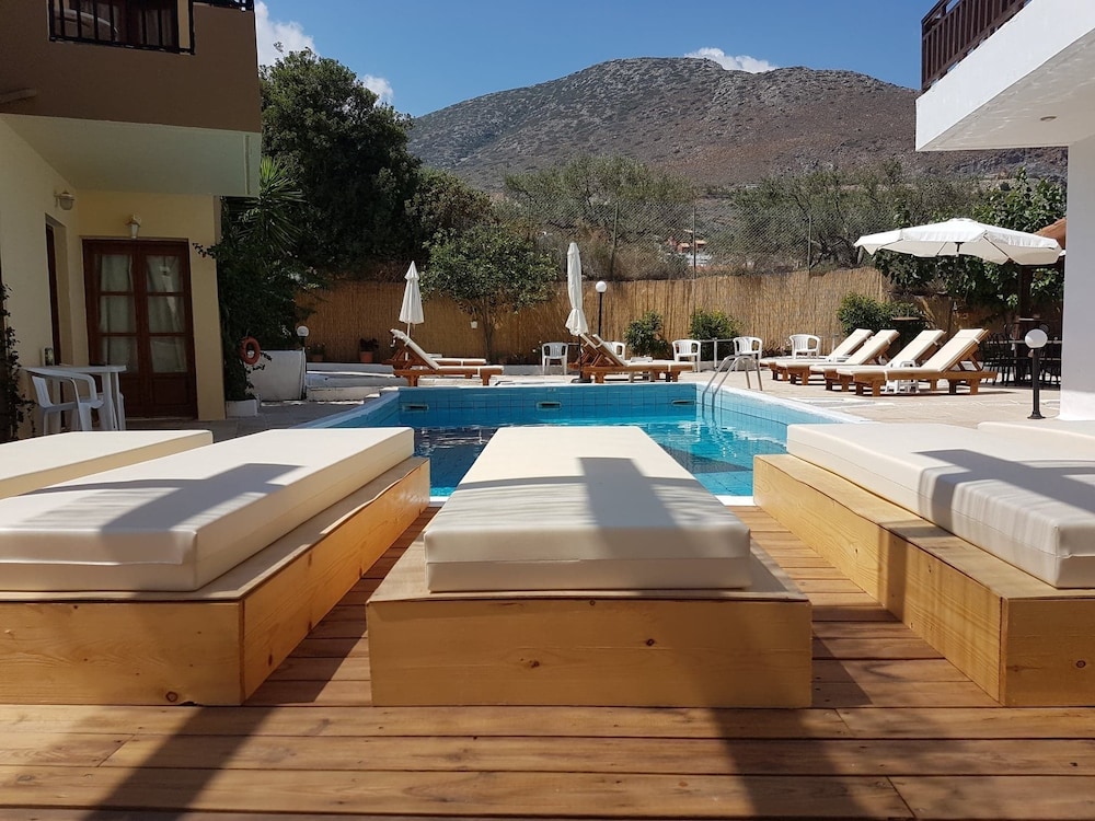 Sirocco Apartments 17/31