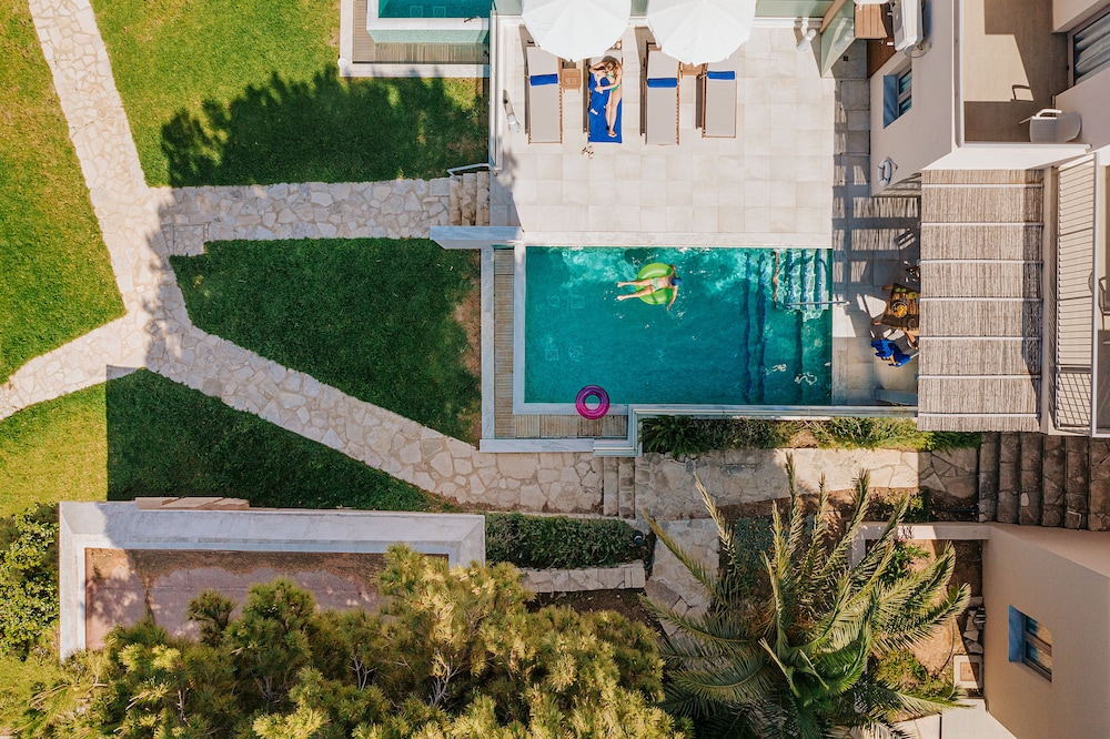 Louis St. Elias Resort & Waterpark 46/50