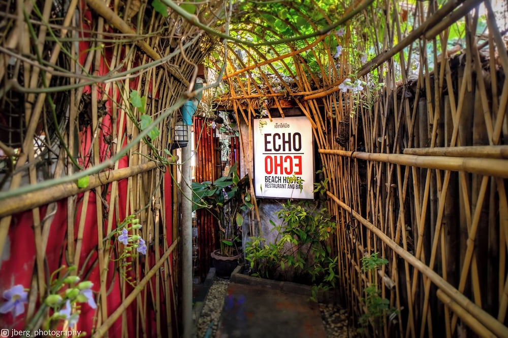 Echo Beach Backpackers 6/50