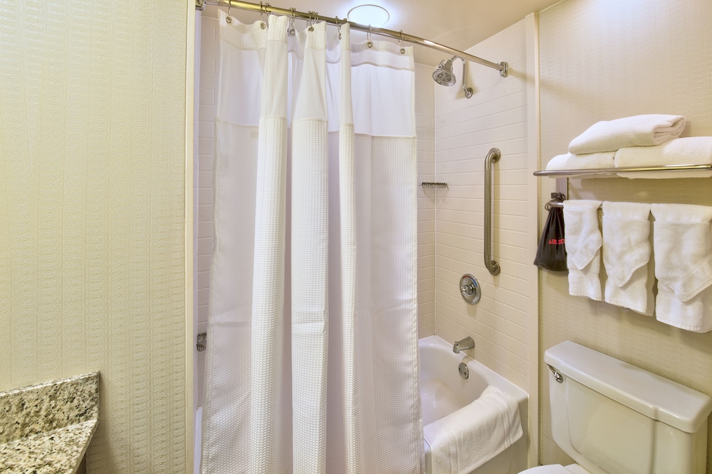 Crowne Plaza Indianapolis Airport 5/58
