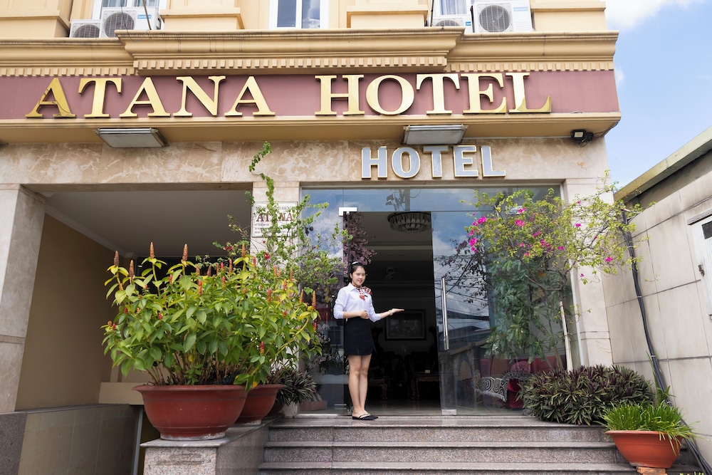 Atana Hotel 8/67