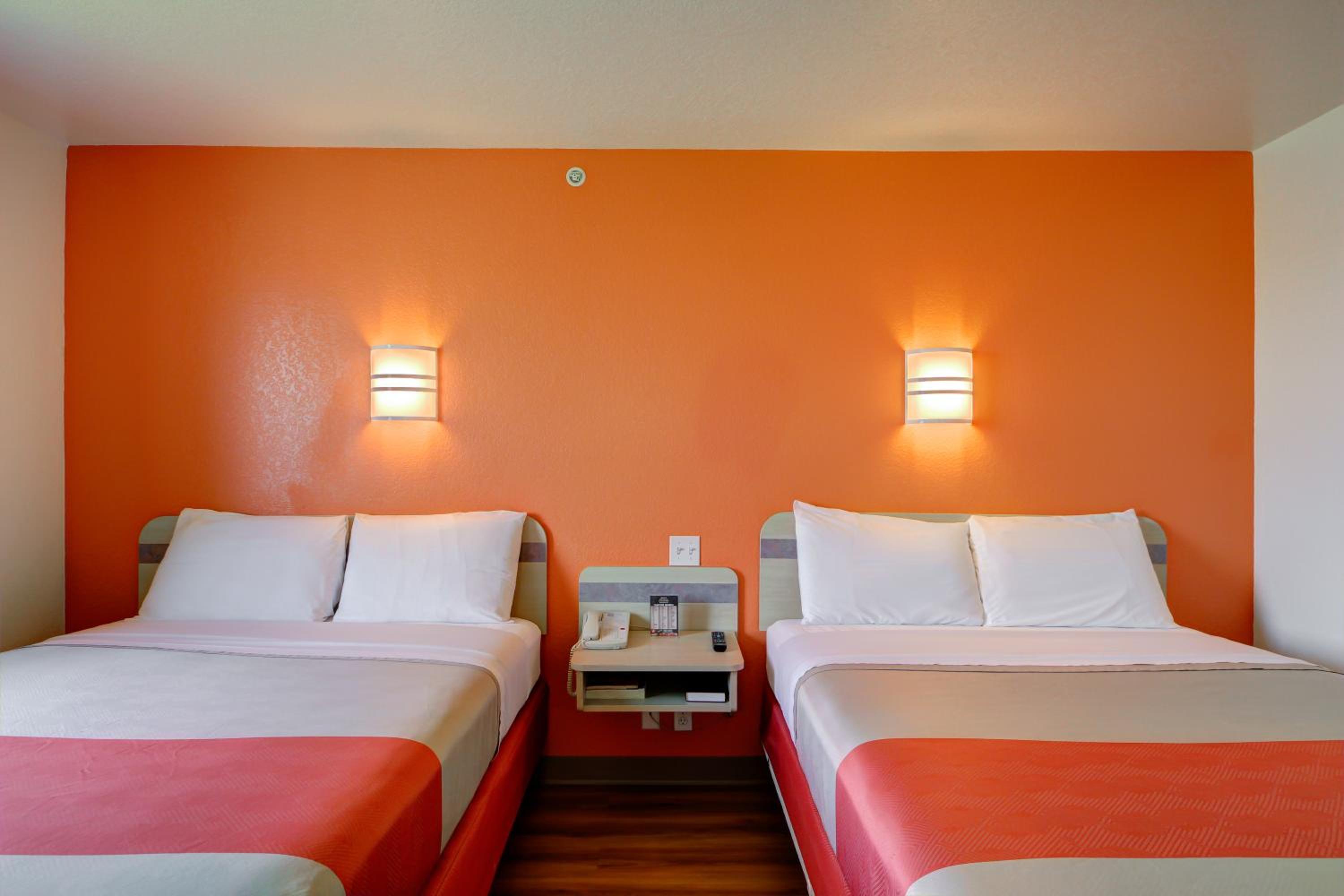 غرفة بسرير كينج، Motel6 El Reno, OK 4/10