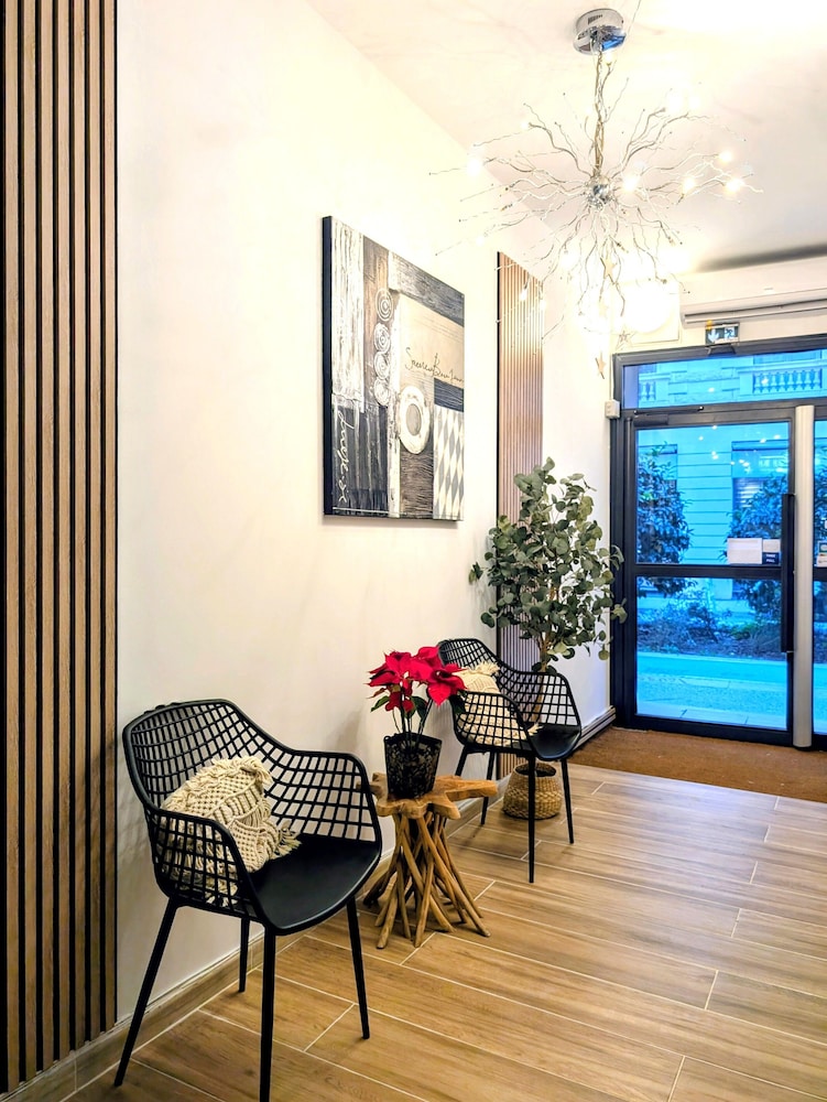 Hotel H33 26/50