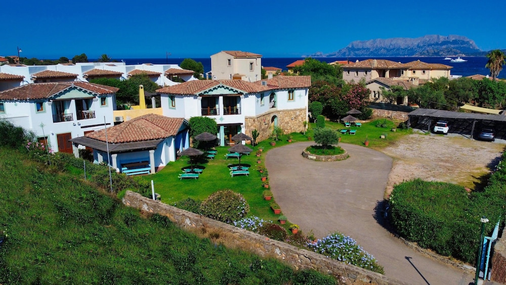 Stefania Hotel 7/87