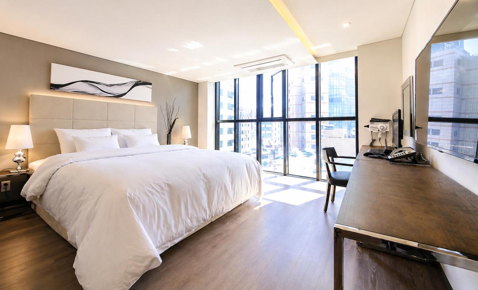 Ahava Hotel 19/39