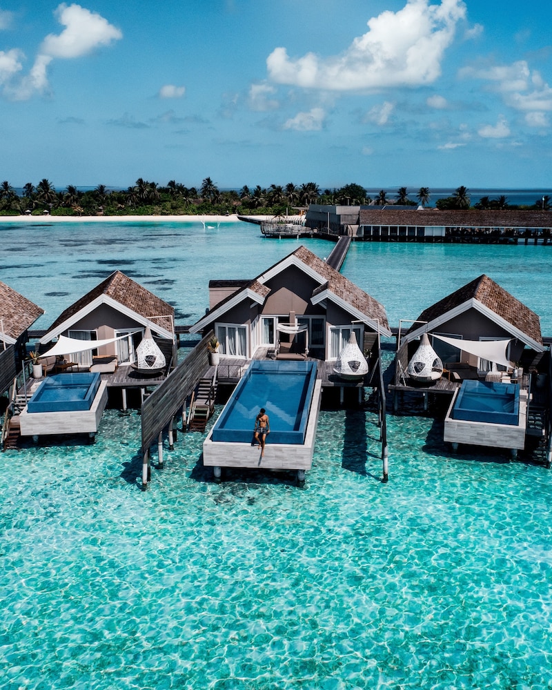 LUX South Ari Atoll 89/109