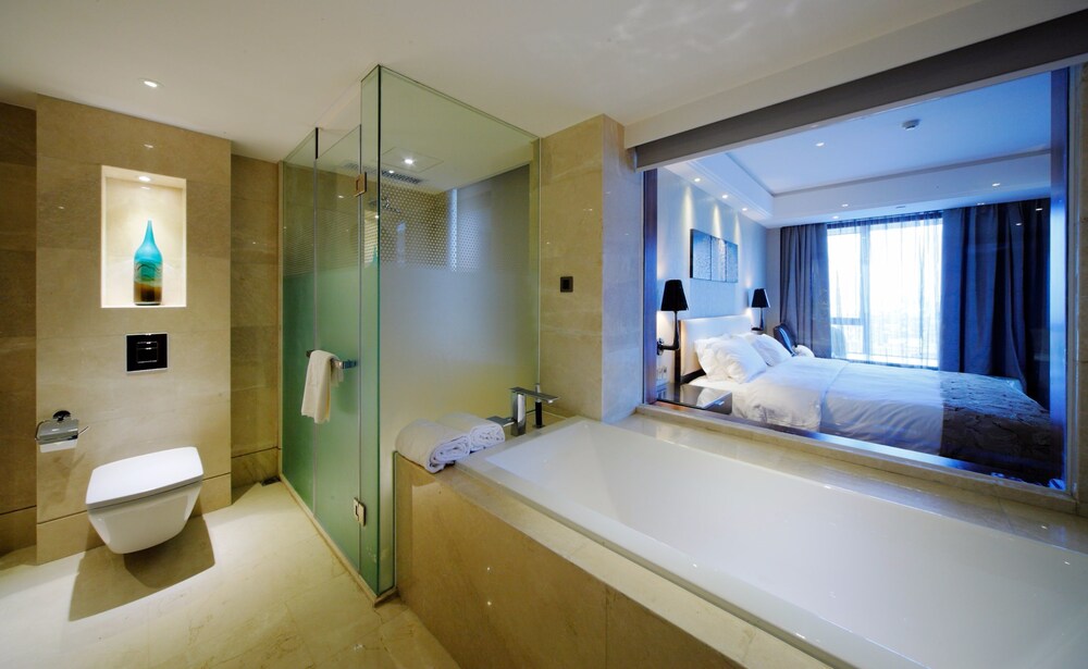 Dw Hotels 47/50
