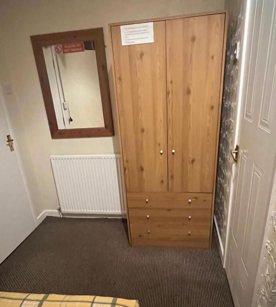 The Stage Door Hotel 2/15