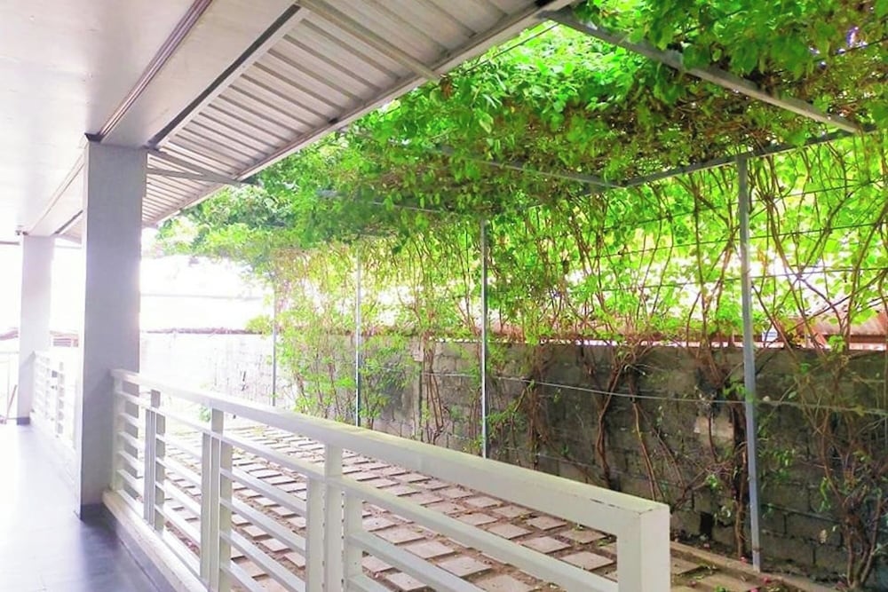 EC Hotel near Laoag Airport by ZUZU in LAOAG