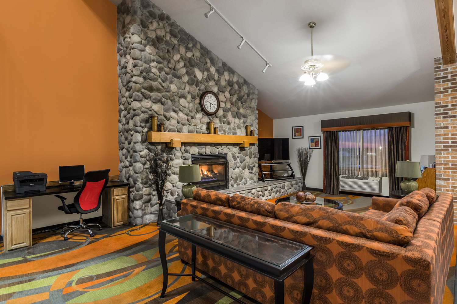 Ramada by Wyndham Platte City KCI Airport 11/15