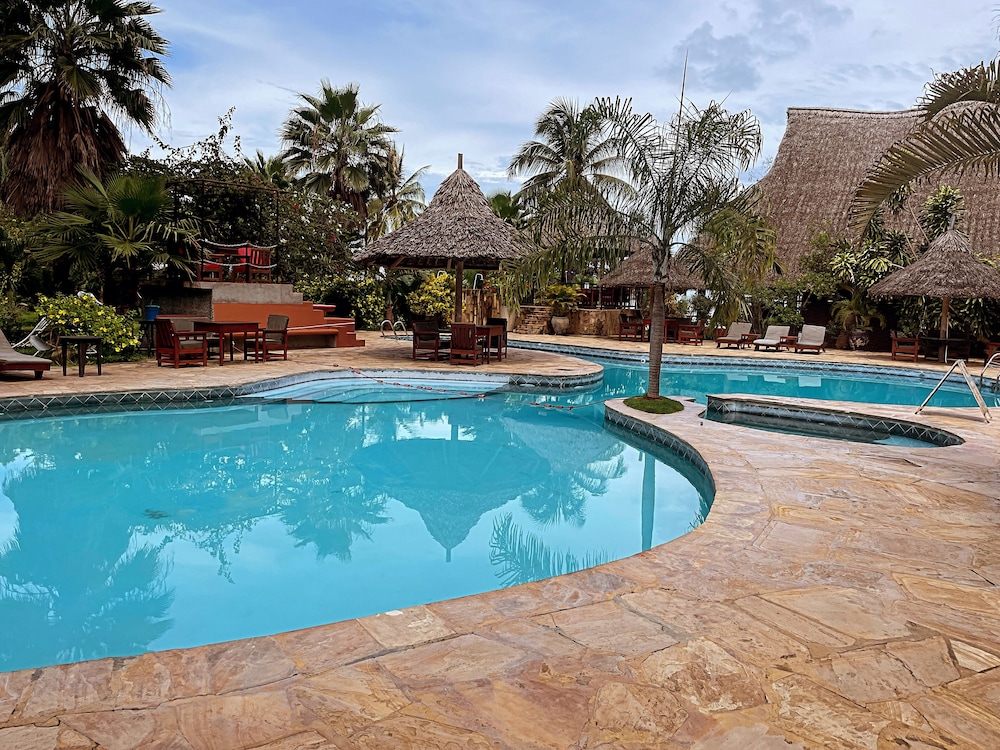 Perfect Home Two minutes to Kijiji Beach [VR] 23/50