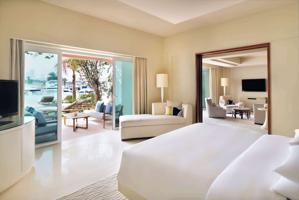 LAGOON, BEACH, FAMILY, KING BED