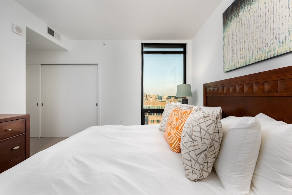 Global Luxury Suites at Reston Town Center 15/75
