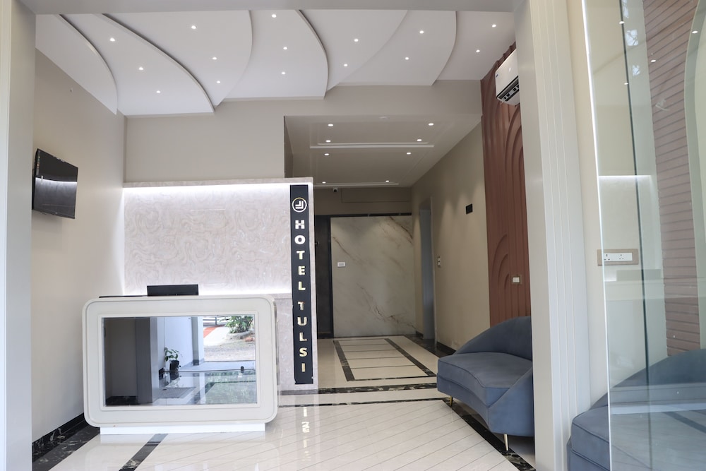 Aceotel Select Tulsi Vijay Nagar 9/44
