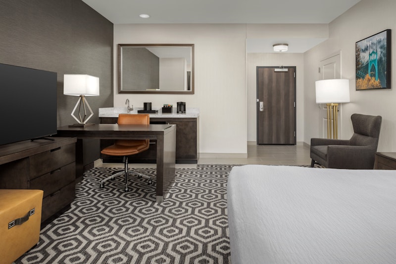 Embassy Suites By Hilton Portland Hillsboro 27/27