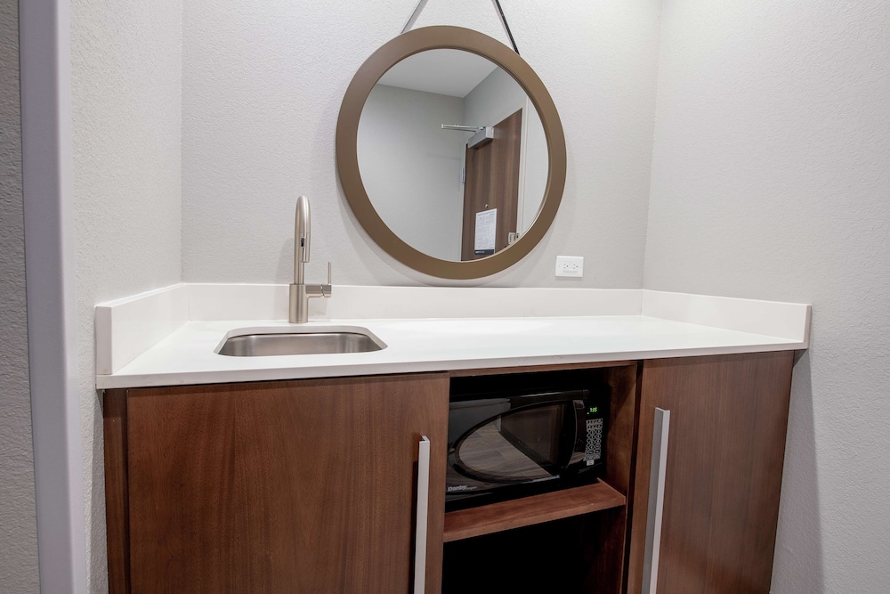 Hampton Inn Suites Duncanville Dallas Tx 30/55