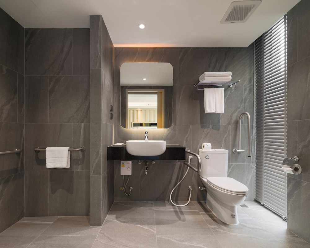 T2 The Portal Sukhumvit 32/34