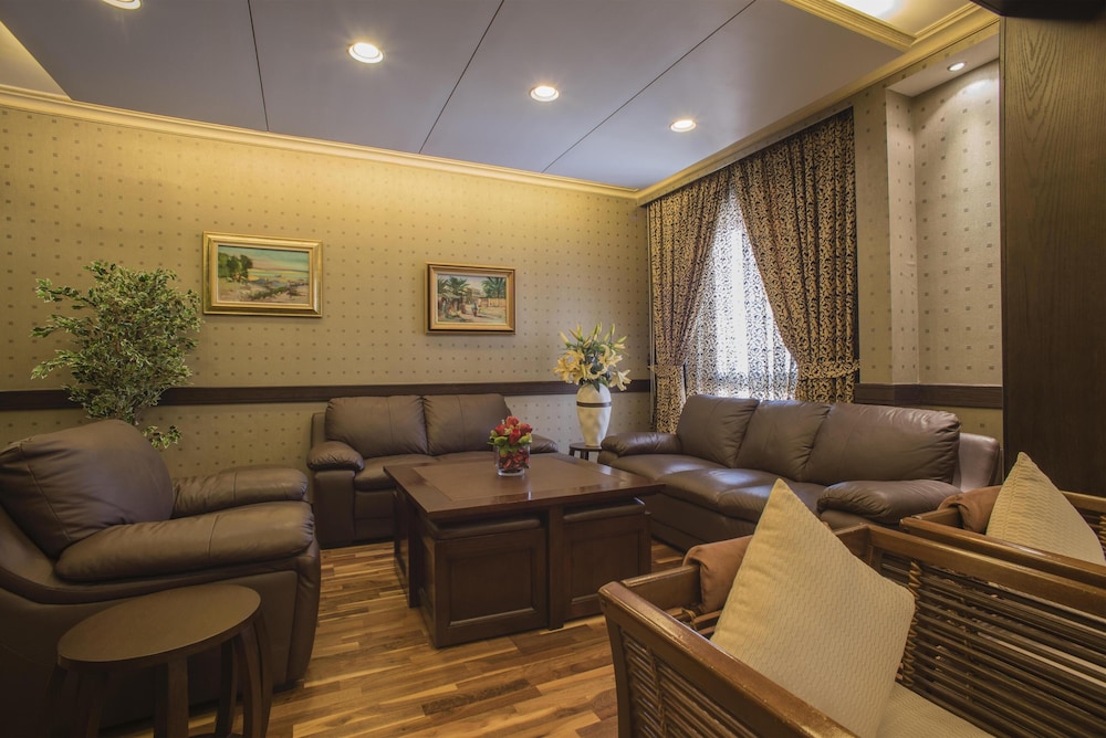 Golden Tulip Bahrain 53/78