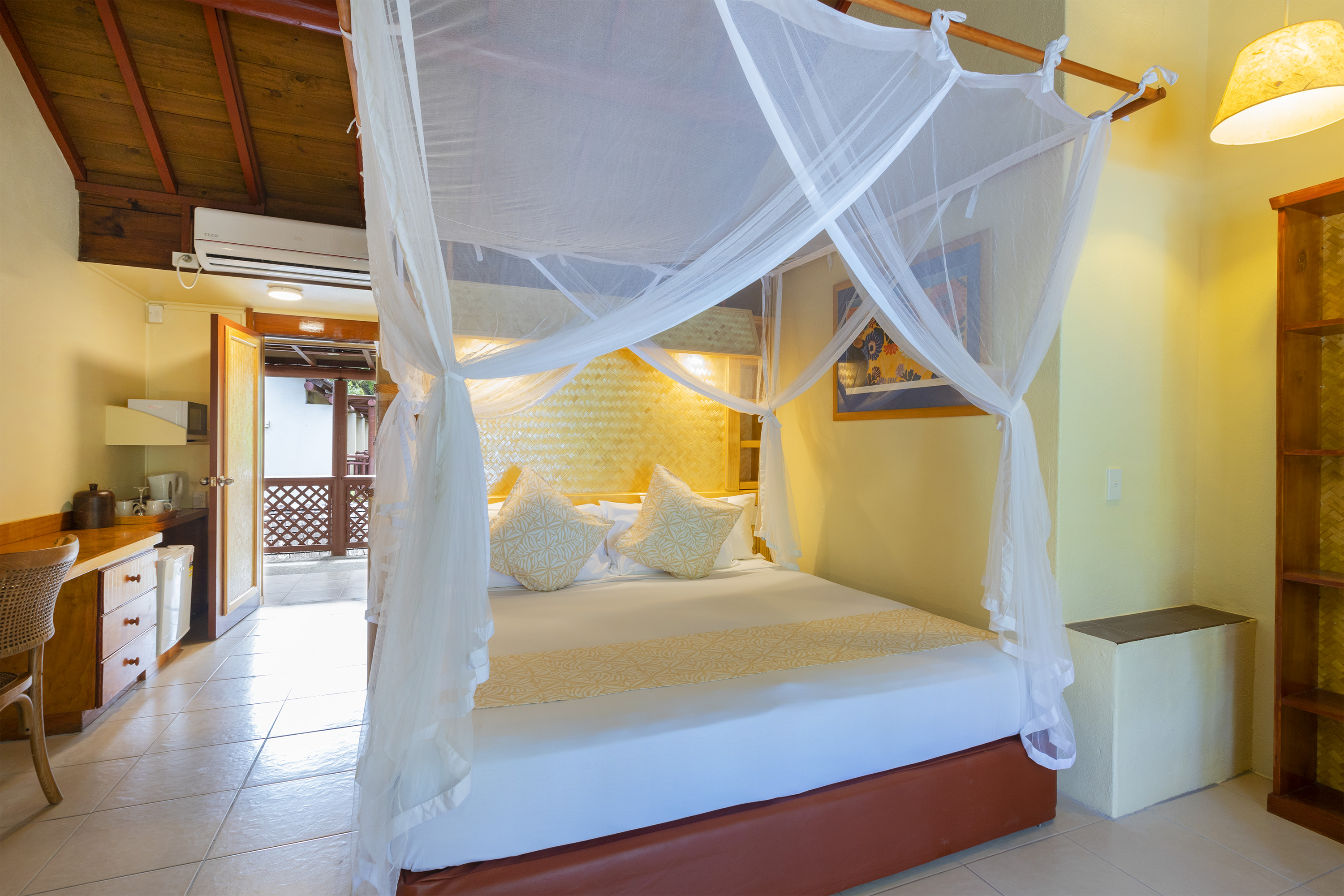 3 Bedrooms, Connecting, Family, Beach Front