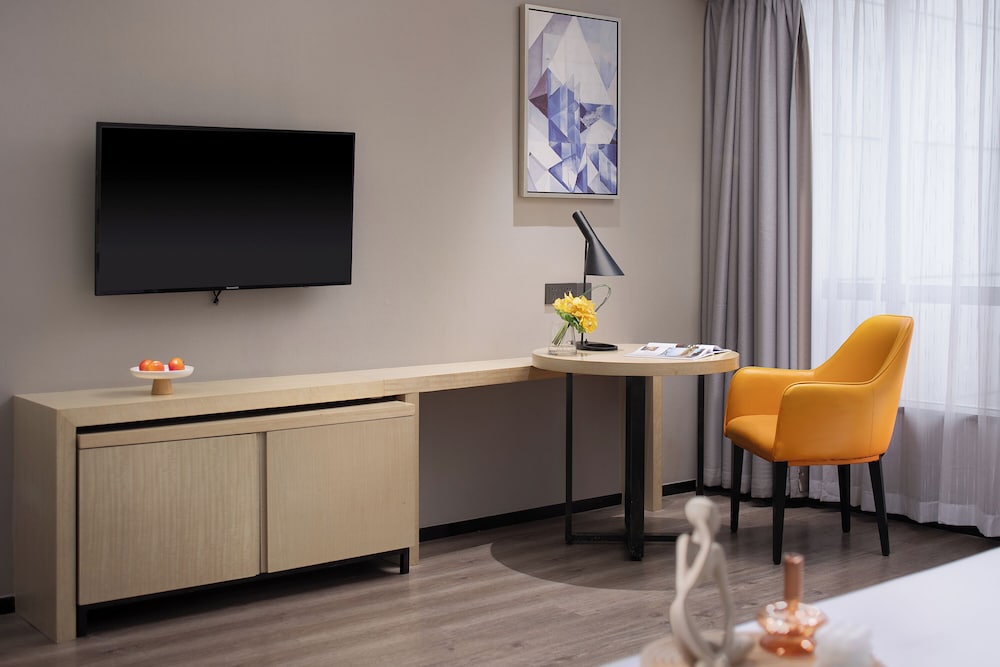 Echarm Hotel (Guangzhou Beijing Road Pedestrian Street Tianzi Wharf) 51/64
