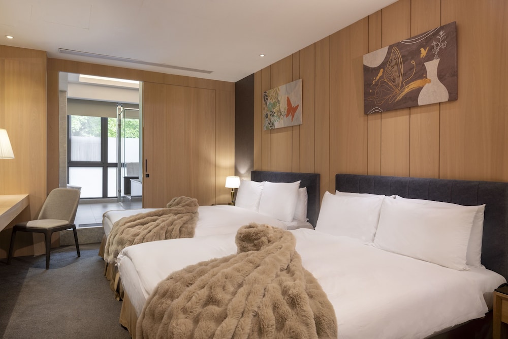 Butterfly Valley Resort 24/50
