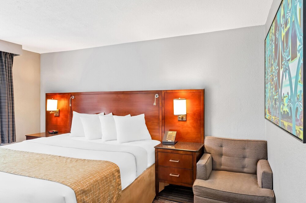 Travelodge By Wyndham Bloomington 15/62