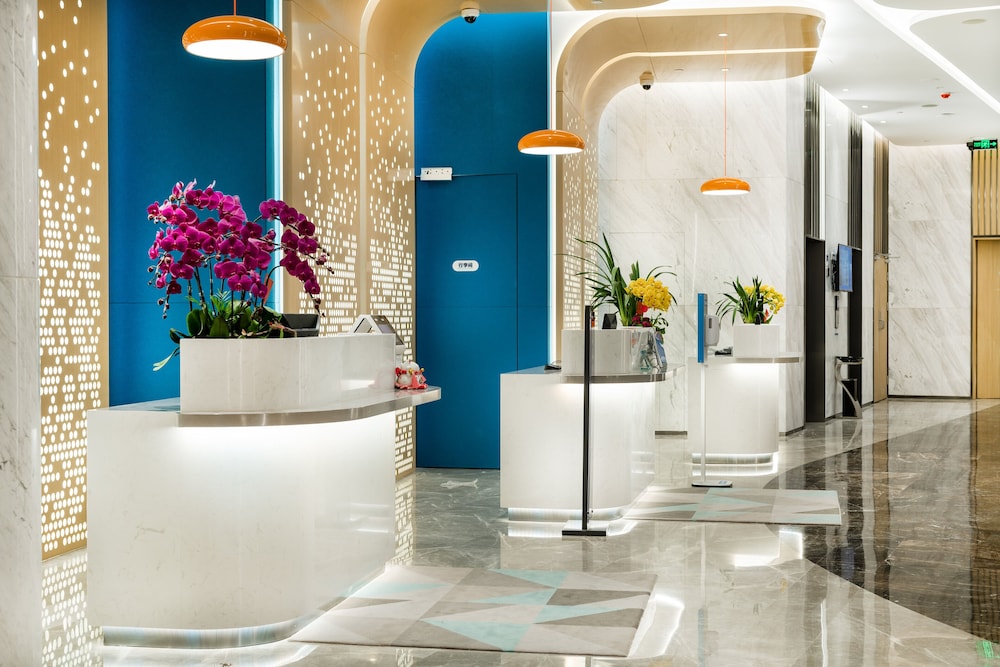Holiday Inn Express Shanghai Pudong Zhangjiang 32/66