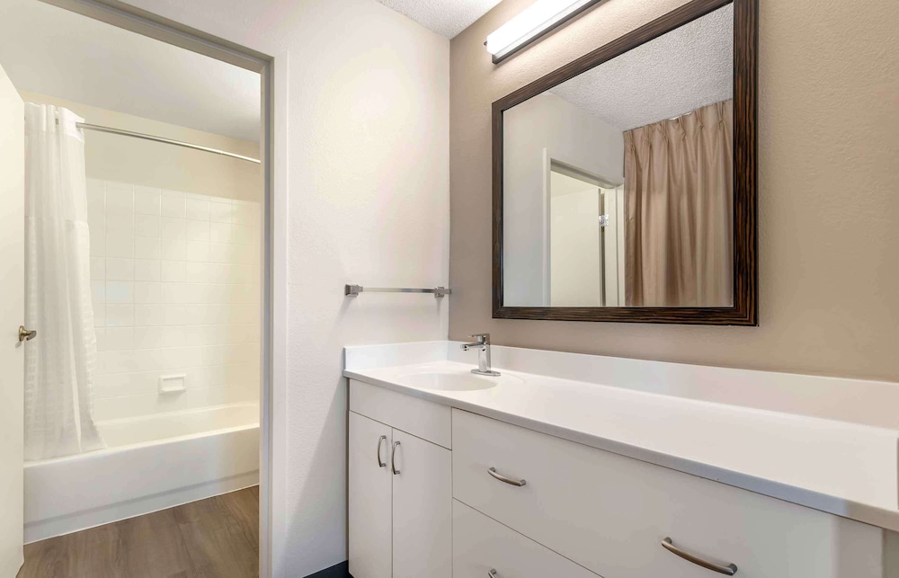 Extended Stay America Washington D C Alexandria Eisenhower Ave 37/40