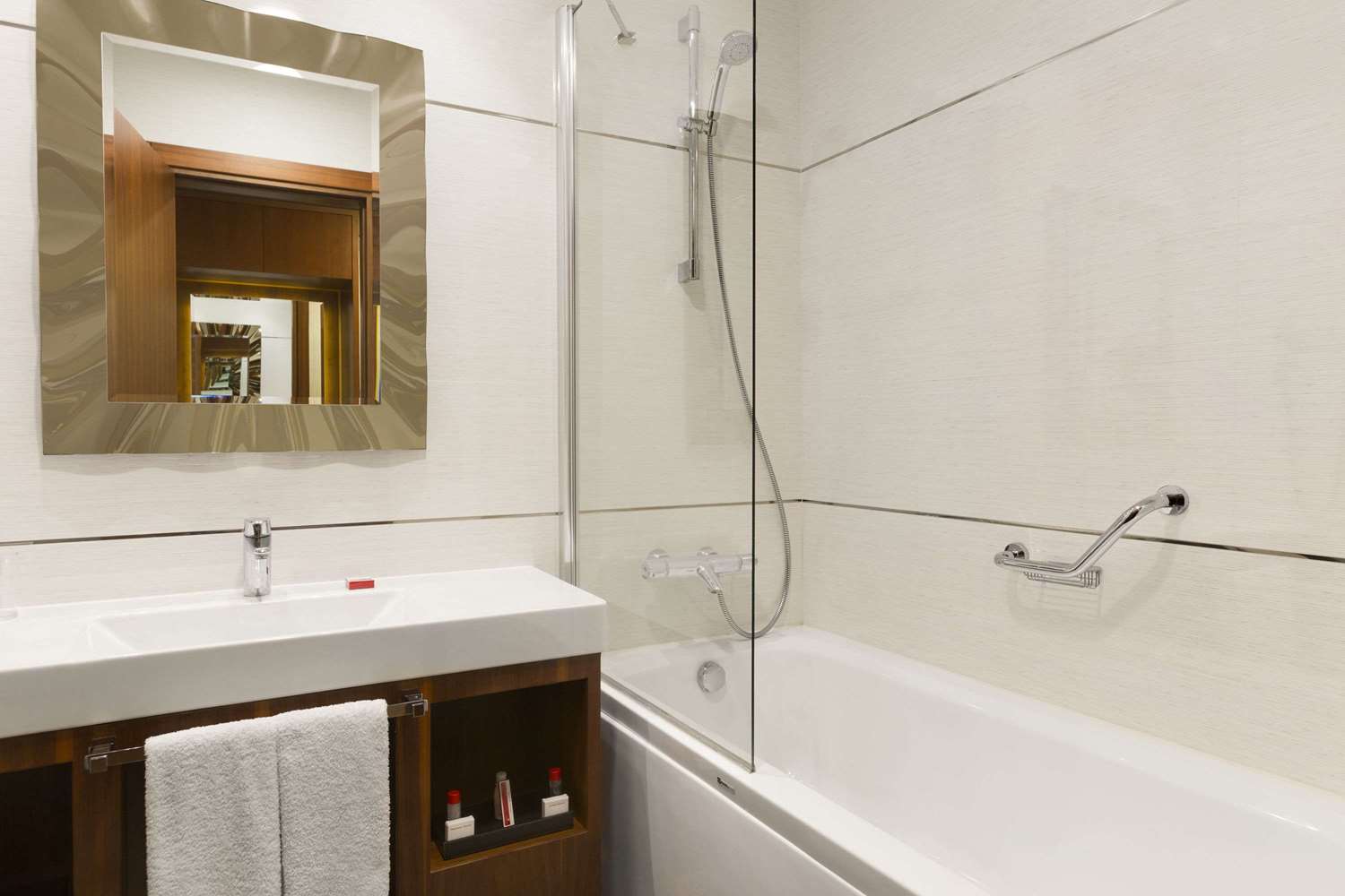 Ramada Plaza by Wyndham Istanbul Atakoy 54/55