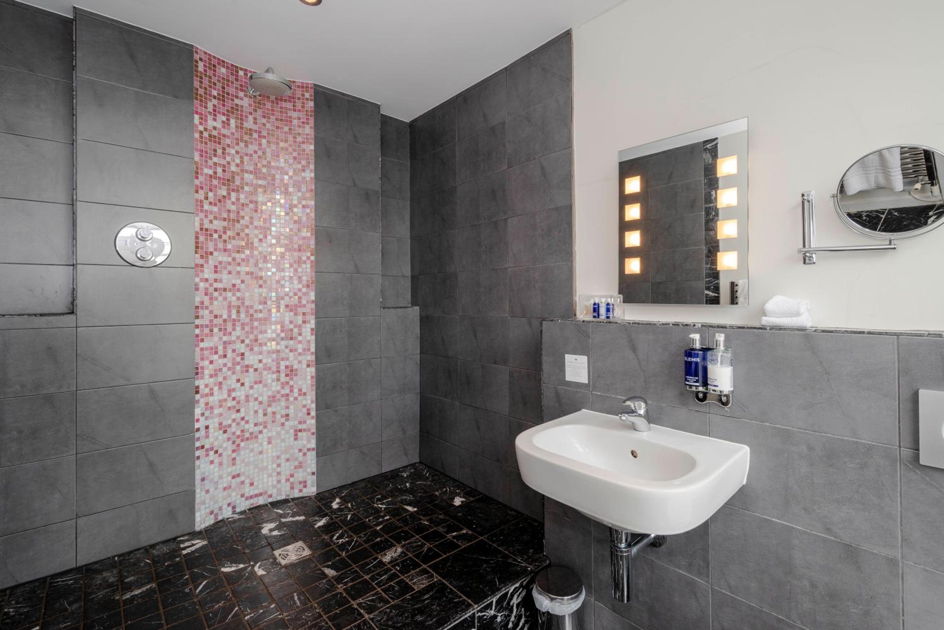 Fishmore Hall Hotel and Boutique Spa 56/58