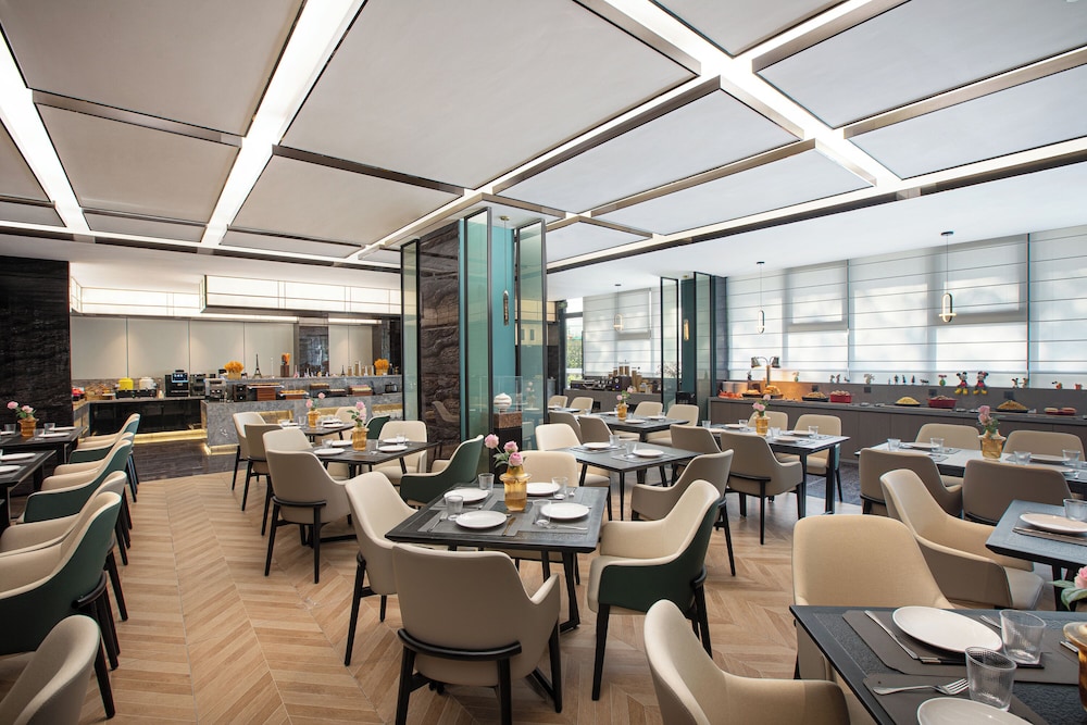 Vienna International Hotel Shanghai Pudong Huinan 35/50