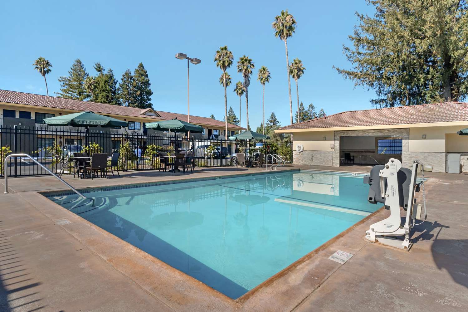 Sonoma Winegrower's Inn 42/42