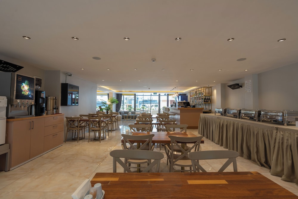 Sun Maris Central Hotel 49/62