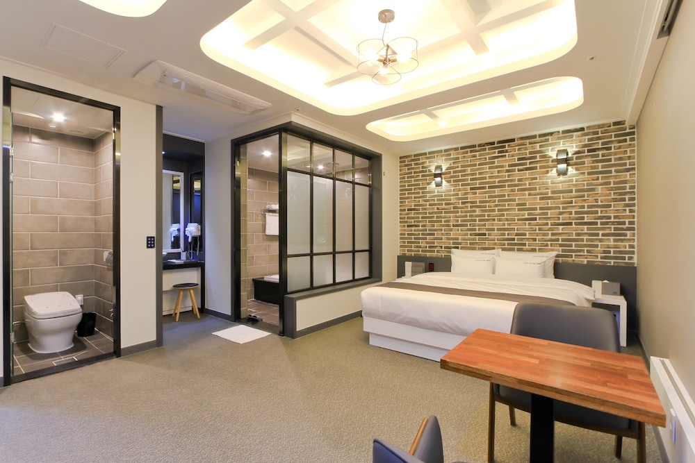 City Hotel G&G 5/45