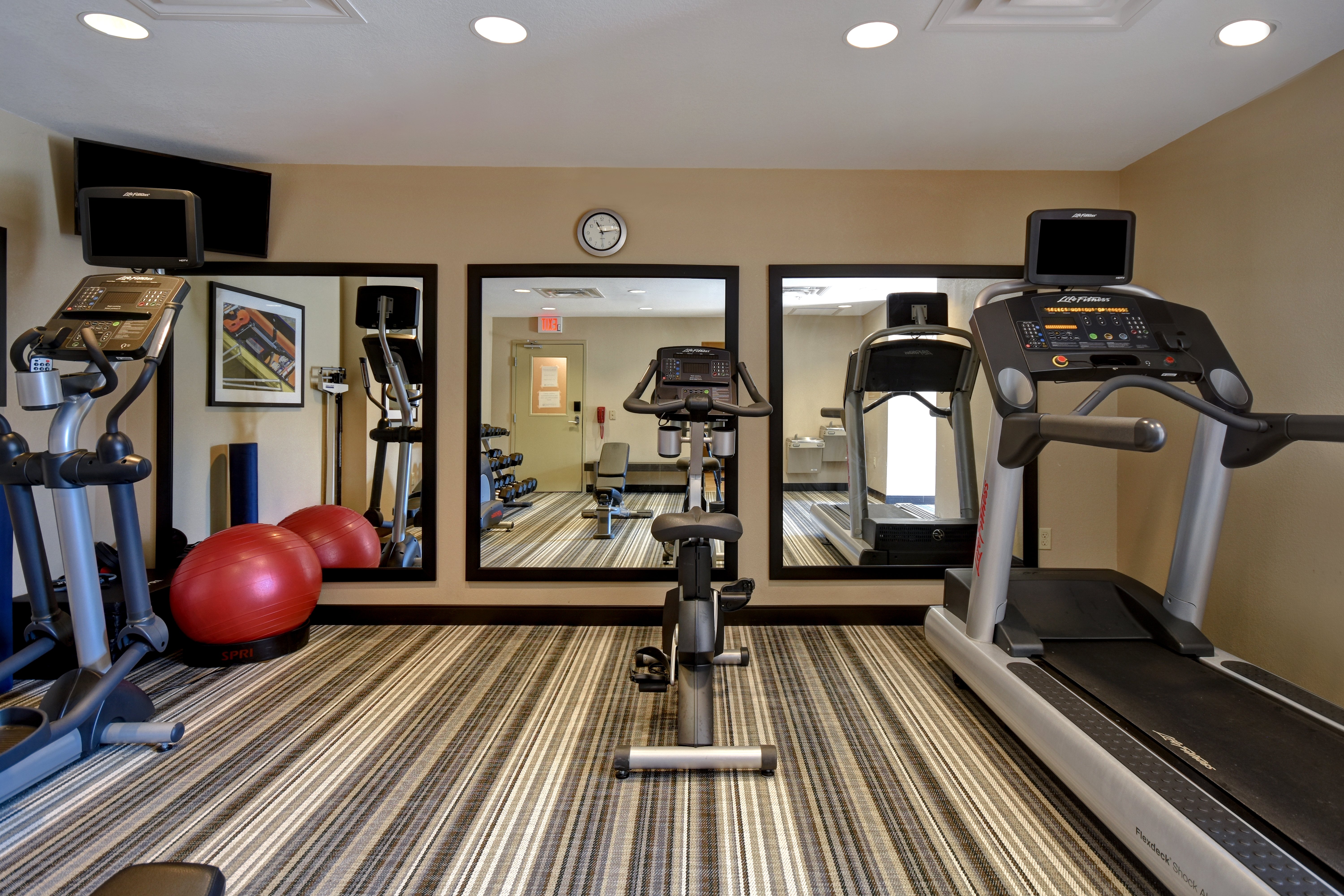 Candlewood Suites St. Clairsville 9/26