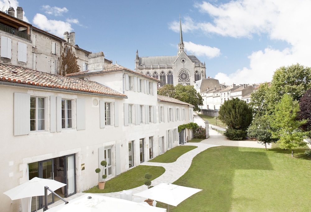 Relais Du Silence Le Saint Gelais 40/50