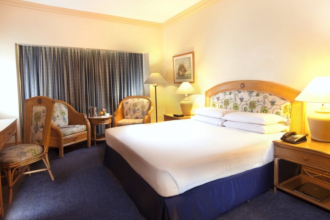 Waterfront Cebu City Hotel and Casino 9/38