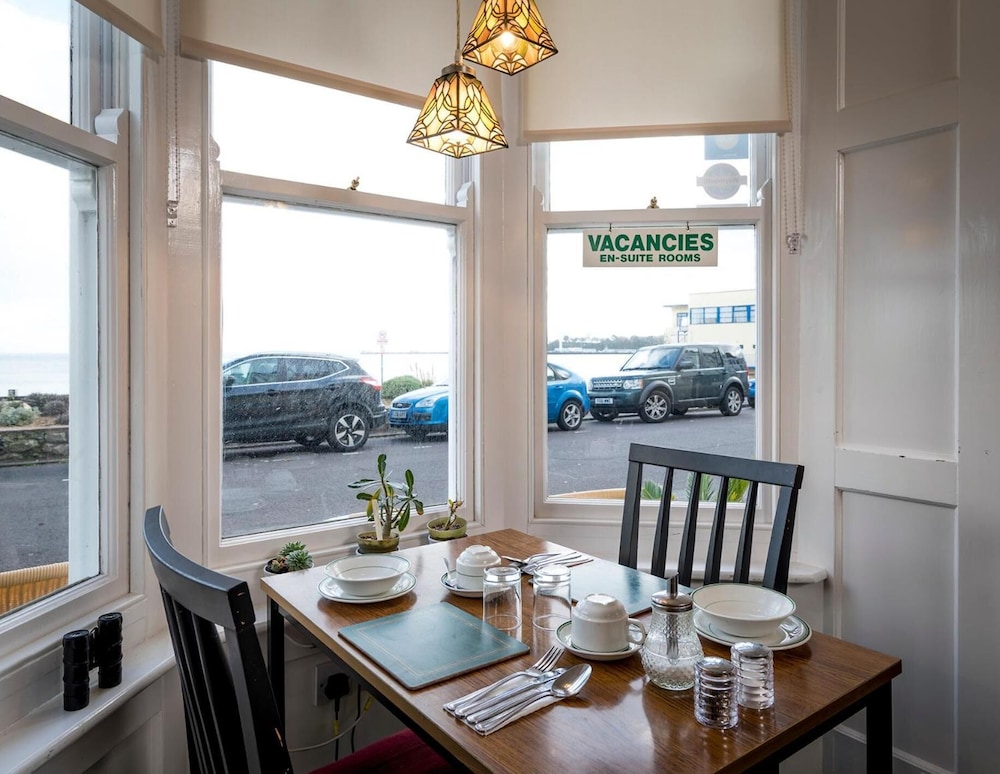 Channel View Guest House 31/44