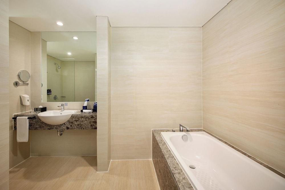 Aston Inn Pantai Losari Makassar 55/55