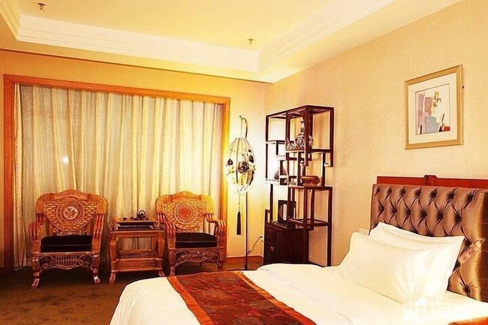 Hot Spring Hotel 10/28