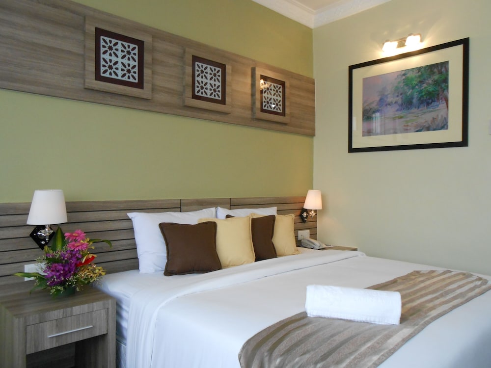 Hig Hotel 23/73