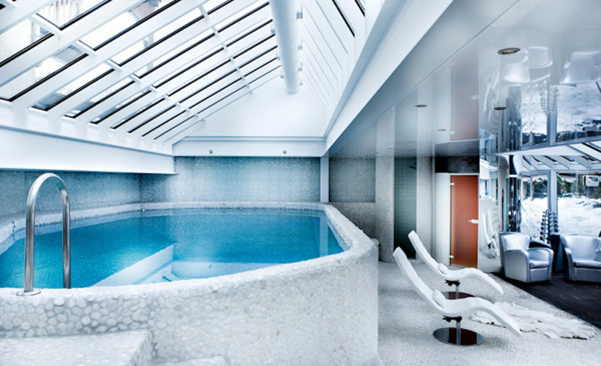 Hotel Mont Blanc 40/56